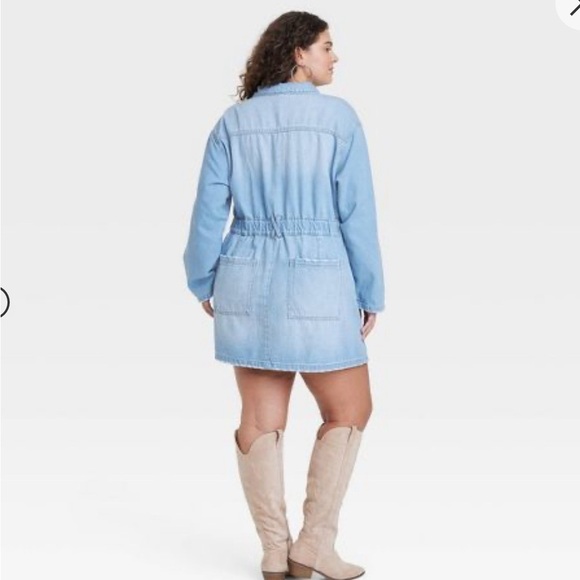 NWT Women's Long Sleeve Denim Shirtdress - Universal Thread™ Light Wash Size 28 - Picture 2 of 12